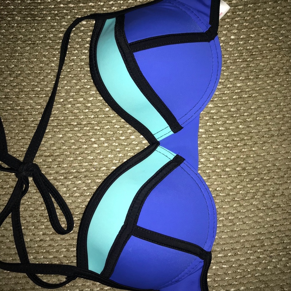 Bathing suit top